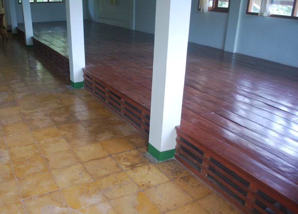 Floor of  Gudang Kopi, Vila Botani